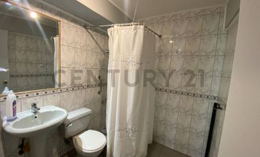 Se vende lindo y amplio departamento sector centro.