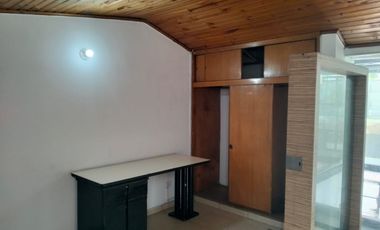 casa-local en arriendo en las ferias. Cod A118879