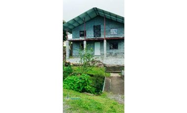Se vende cabaña estilo campestre, con vista espectacular!