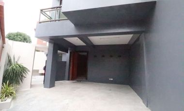 Luxury House and Lot For Sale in Quezon City at 17M PH2040