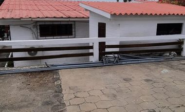 Punta Blanca - Entrada 6, casa con 3 dormitorios, dentro de conjunto cerrado y en zona de alta plusvalía.