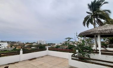 Punta Blanca - Entrada 6, casa con 3 dormitorios, dentro de conjunto cerrado y en zona de alta plusvalía.