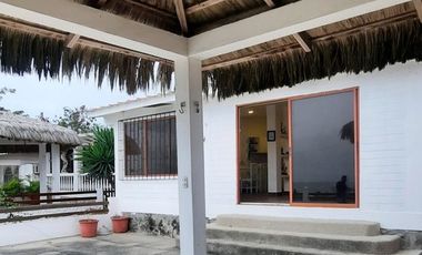 Punta Blanca - Entrada 6, casa con 3 dormitorios, dentro de conjunto cerrado y en zona de alta plusvalía.