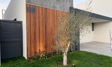 CASA EN VENTA DE UN PISO LOMAS IV EL MOLINO