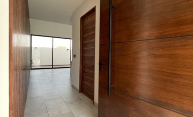 CASA EN VENTA DE UN PISO LOMAS IV EL MOLINO