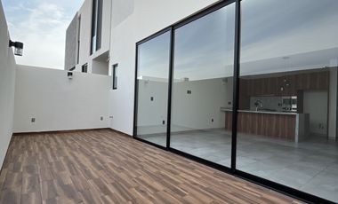 CASA EN VENTA DE UN PISO LOMAS IV EL MOLINO