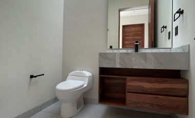CASA EN VENTA DE UN PISO LOMAS IV EL MOLINO