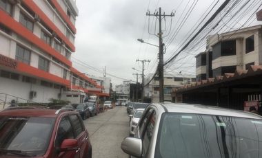 VENTA DE DEPARTAMENTO FRENTE A LA CLÍNICA KENNEDY