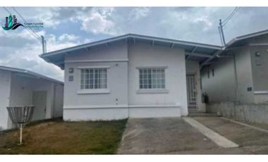 ALQUILO CASA EN CHORRERA COSTA ESTE VENTANAS AL MAR SEMI AMOBLADO R3R
