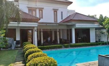 Dijual Rumah di Jati Padang Jakarta Selatan ada Pool