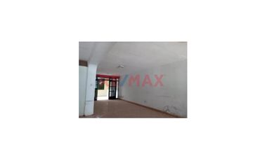 🏡 ¡OPORTUNIDAD ÚNICA EN SULLANA! 🏡

Descubre la comodidad y el espacio que siempre has deseado con esta magnífica casa urbana de 3 pisos en la Ubani