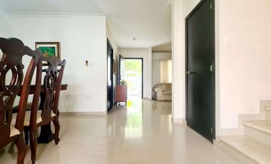COD. 347 - SE VENDE CASA - BARRIO: VENECIA II
