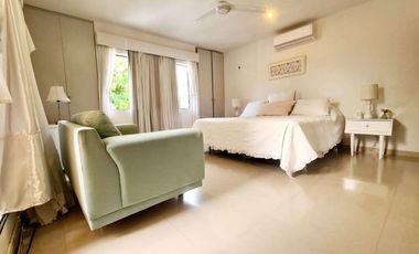 COD. 347 - SE VENDE CASA - BARRIO: VENECIA II