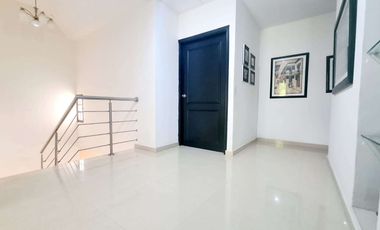 COD. 347 - SE VENDE CASA - BARRIO: VENECIA II