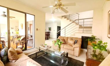 COD. 347 - SE VENDE CASA - BARRIO: VENECIA II