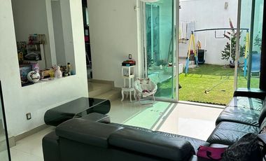 CASA EN VENTA EN NAPOLEON GOMEZ SADA, LAZARO CARDENAS