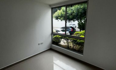 apartamento en arriendo en la floresta. Cod A3463