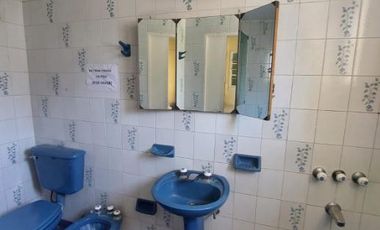 Casa en venta - 3 Dormitorios 3 Baños 2 Cocheras - 204Mts2 - Quilmes