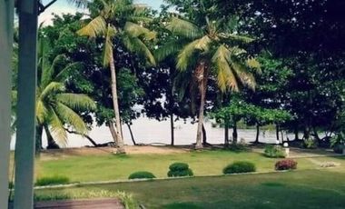 For Sale Ready for Occupancy 3-Bedrooms Beach House Villa in Danao City Cebu!