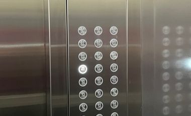 RENTO OFICINA TORRE PLATEA JV PISO 21