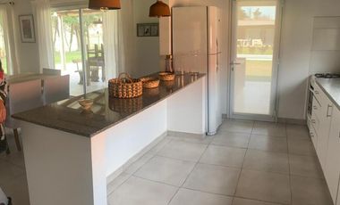Espectacular casa en alquiler | VCO Propiedades
