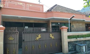 Rumah disewakan di Bulak, Surabaya