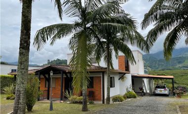 Se Vende Casa Campestre en el Sector de Combia Pereira