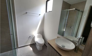 CASA EN VENTA Y ALQUILER EN ALTOS DE LOS ROSALES