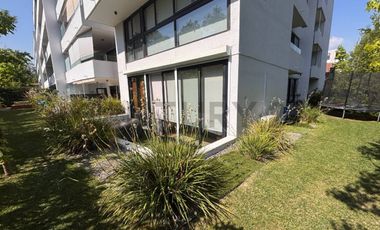 DEPARTAMENTO CON PATIO PRIVADO 3 DORM + SALA, 2 EST