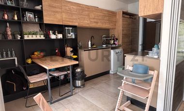 DEPARTAMENTO CON PATIO PRIVADO 3 DORM + SALA, 2 EST