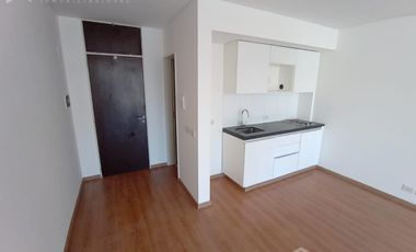 Rioja 1200. Oficinas 40m² aprox. Excelente calidad. A estrenar.