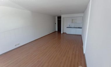 Rioja 1200. Oficinas 40m² aprox. Excelente calidad. A estrenar.