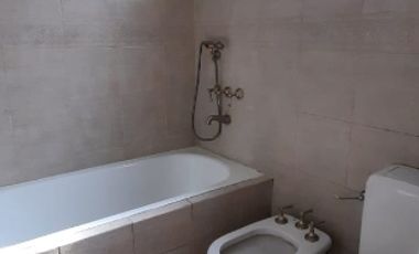 Casa PH en venta en Lanus Este