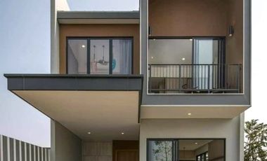 [64EA4C] For Sale 4 Bedroom House, 125m2 - Griya Elok Townhouse Padang