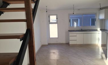 Departamento en Remedios De Escalada