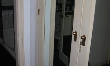 Casa 4 amb de categeoria + depto 2 amb garage, en muy buenas condiciones y tiene una renta actual de $ 11.000.-