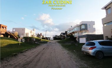 VENTA PINAMAR CASA 5 AMBIENTES CON JACUZZI