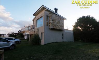 VENTA PINAMAR CASA 5 AMBIENTES CON JACUZZI