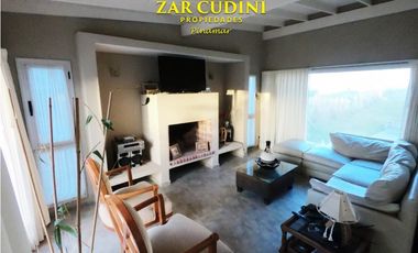 VENTA PINAMAR CASA 5 AMBIENTES CON JACUZZI