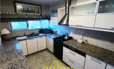 VENTA PINAMAR CASA 5 AMBIENTES CON JACUZZI