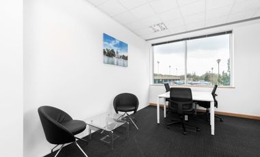 Private office space tailored to your business’ unique needs in Regus Menara Asia Afrika