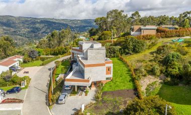 casa en venta en bosques de encenillo. Cod V4707