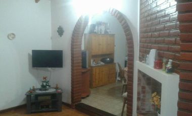 CHALET EN 3 AMBIENTES EN PLANTA BAJA EN COSTA AZUL