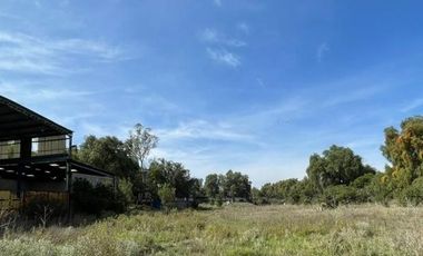 Venta de Nave industrial con construcción para oficinas en Teoloyucan, EdoMex.