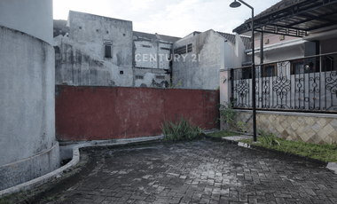 Tanah Pekarangan 161m2 Area Perumahan Dekat BudI Mulia Dua Maguwo