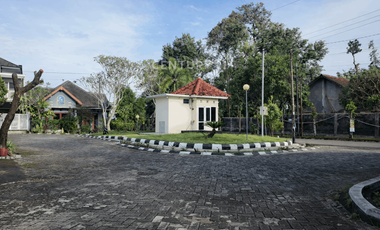 Tanah Pekarangan 161m2 Area Perumahan Dekat BudI Mulia Dua Maguwo