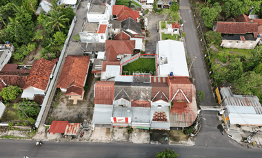 Tanah Pekarangan 161m2 Area Perumahan Dekat BudI Mulia Dua Maguwo