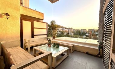 EN VENTA EXCLUSIVO LOFT TIPO TOWNHOUSE EN CHICUREO