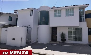 CASA EN VENTA FRACCIONAMIENTO DEL ANGEL