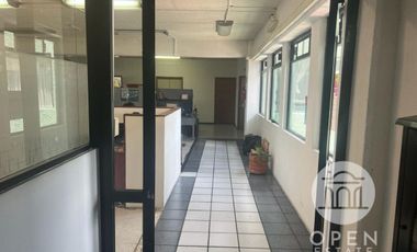 Venta de Edificio frente a La Alameda Central de Toluca en Toluca, Edomex